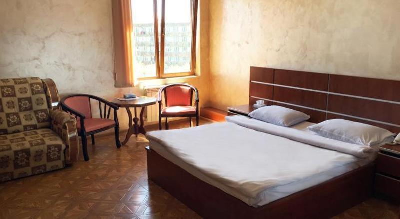 Primer Hotel Erivan Zimmer foto