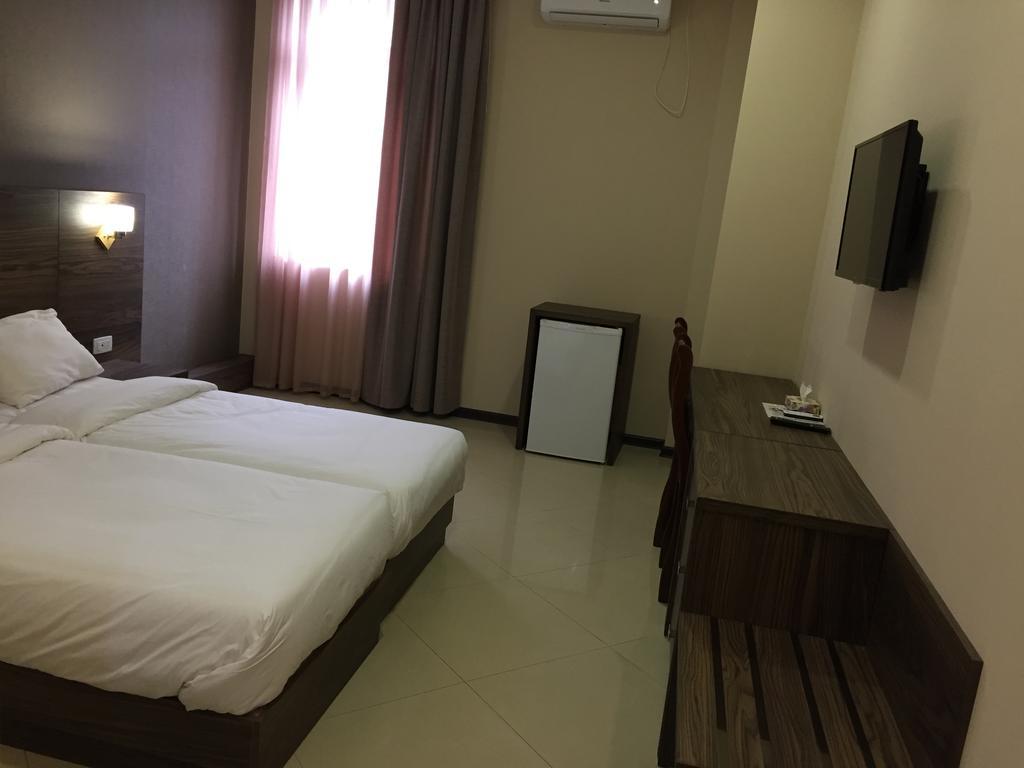 Primer Hotel Erivan Exterior foto