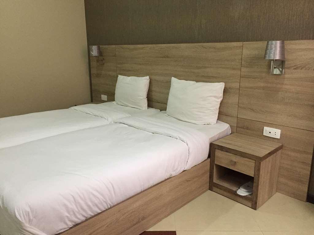Primer Hotel Erivan Zimmer foto